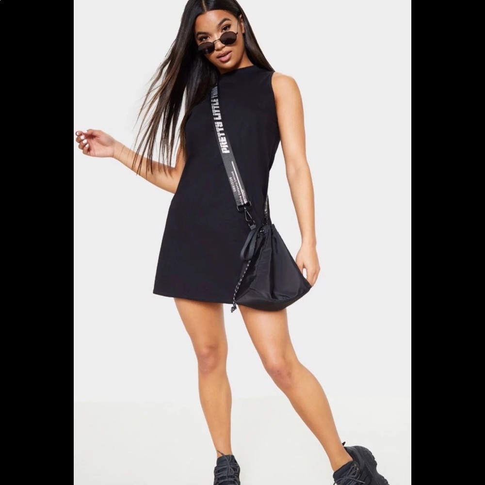 PrettyLittleThing Black Sleeveless Oversized T-Shirt Dress Flowy Casual wear